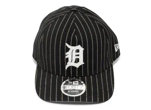 New Era Dotted Pinstripe Detroit Tigers Strapback Hat xld