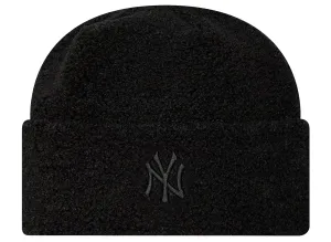 Women's New Era New York Yankees Borg Beanie in Black